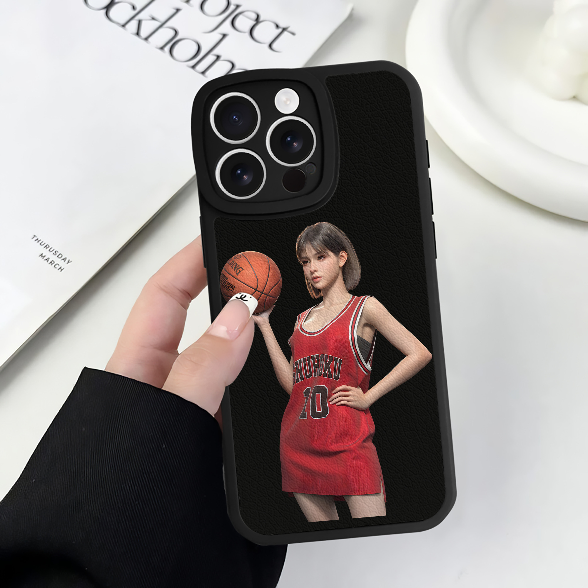 （画像用） SLAM DUNK／スラムダンク 【iPhone 16シリーズ対応】シリコンスマホケース（レザー調） 材質：シリコン